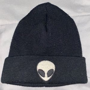 Brandy Melville alien beanie
